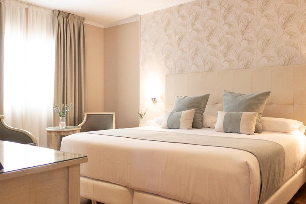 Alborán Algeciras Otel Dış mekan fotoğraf